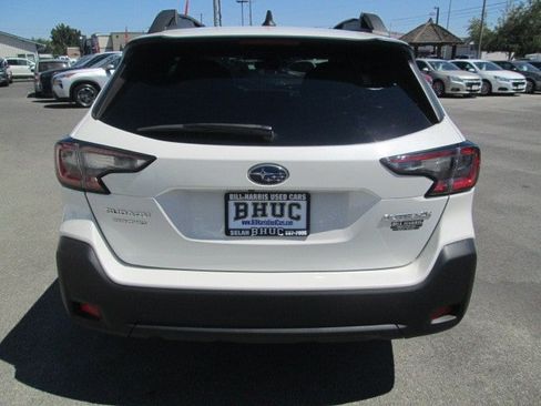 Used 2023 Subaru Outback Premium AWD/4WD image 5