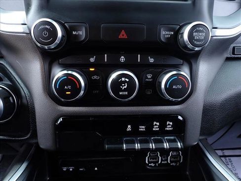 Used 2019 RAM 1500 Big Horn AWD/4WD image 22