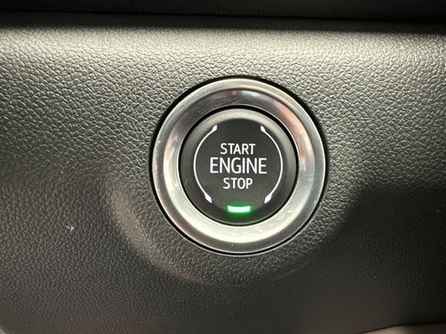 Certified 2025 GMC Terrain Elevation w/ Elevation Premium Package AWD/4WD image 25
