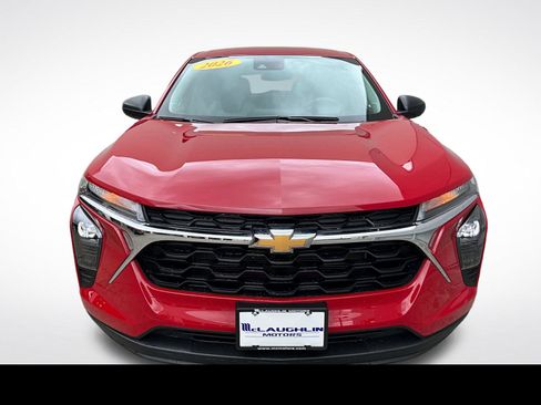 Used 2026 Chevrolet Trax LS FWD image 22