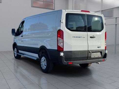 Used 2025 Ford Transit 250 Low Roof w/ Exterior Upgrade Package RWD image 5