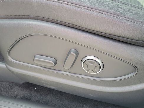 New 2026 Hyundai Palisade Limited image 16