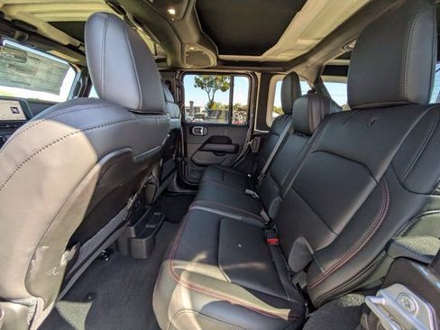 New 2026 Jeep Wrangler Unlimited Rubicon image 11