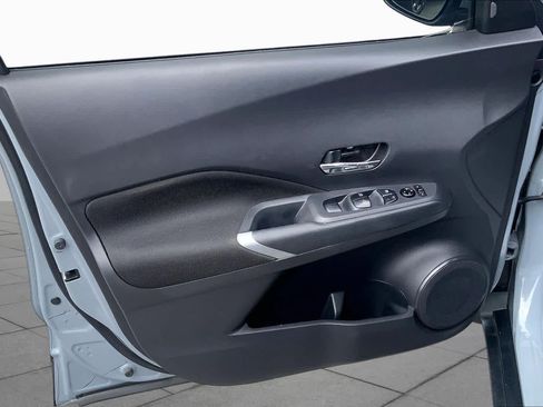 Used 2023 Nissan Kicks SV FWD image 22