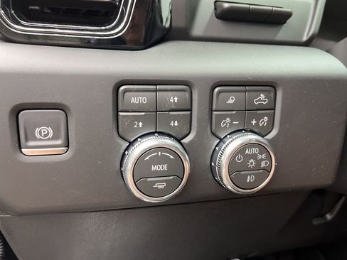 New 2026 GMC Sierra 2500 AT4X AWD/4WD image 12