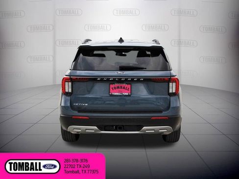 Certified 2025 Ford Explorer Active w/ Active Comfort Package image 6