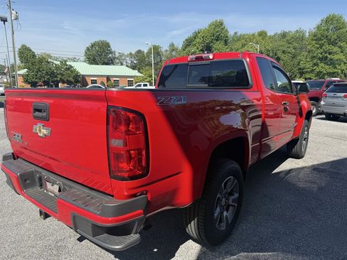 Used 2017 Chevrolet Colorado Z71 AWD/4WD image 8