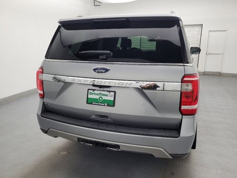 Used 2021 Ford Expedition XLT image 7