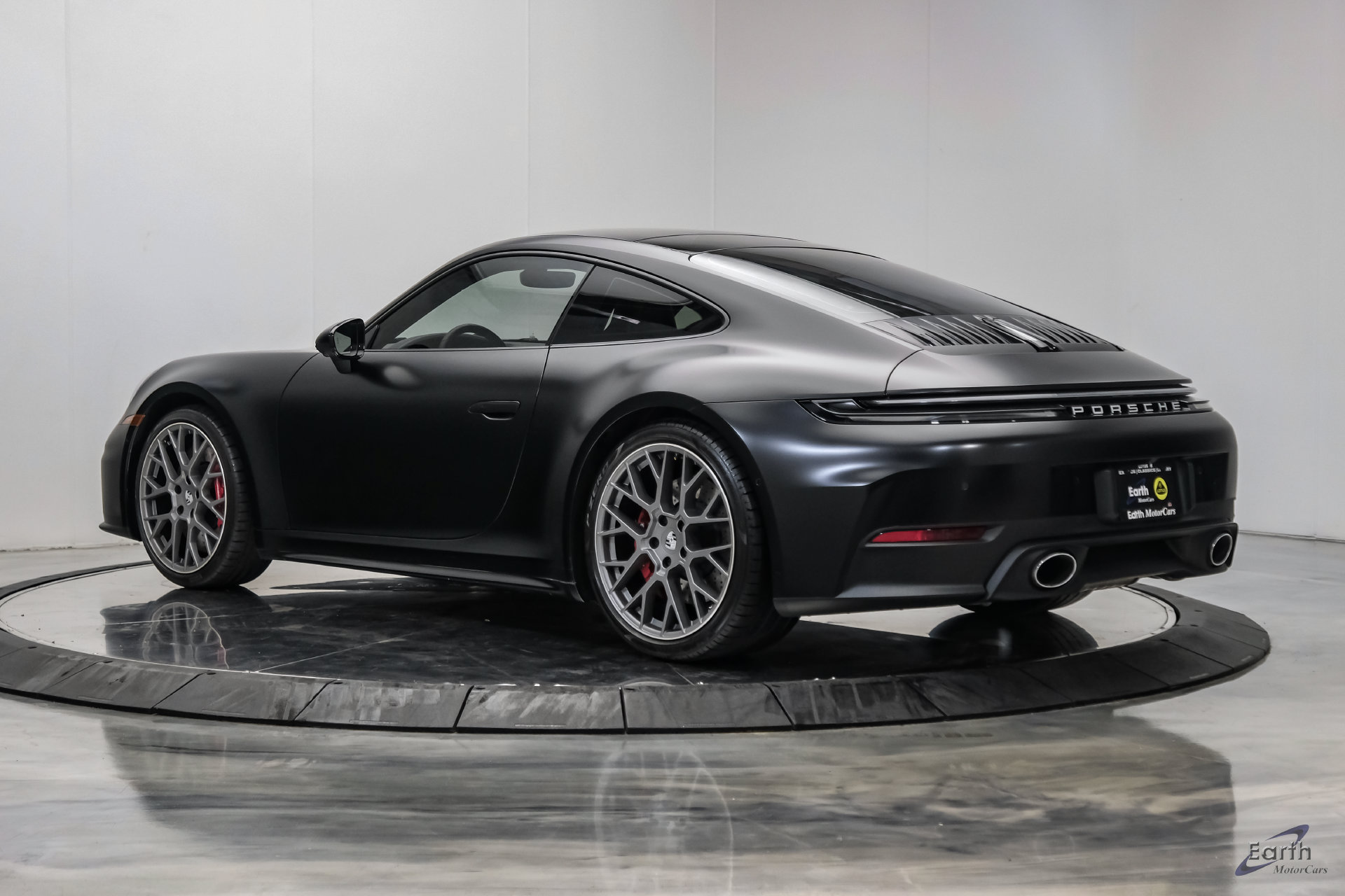 Used 2025 Porsche 911 Carrera S RWD image 9