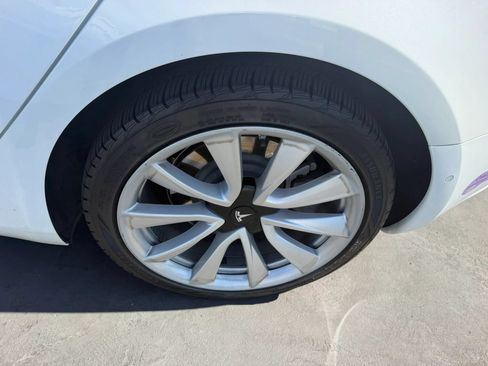 Used 2018 Tesla Model 3 Long Range AWD/4WD image 34