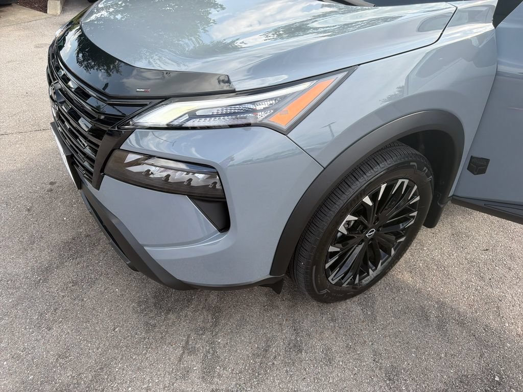 Used 2026 Nissan Rogue Dark Armor FWD image 42