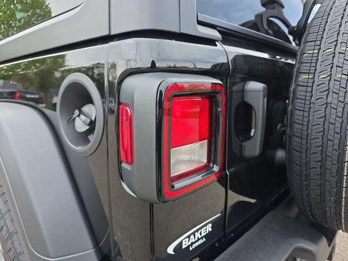 New 2026 Jeep Wrangler Sport AWD/4WD image 32