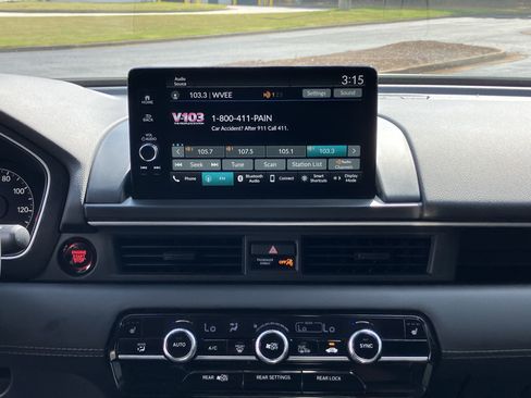 Used 2025 Honda Pilot EX-L image 26