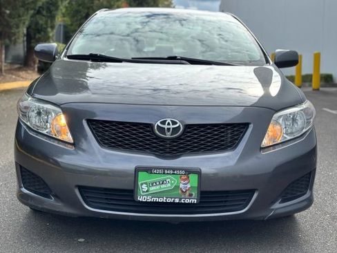 Used 2010 Toyota Corolla LE image 2