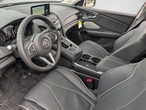 Used 2025 Acura RDX SH-AWD w/ Advance Package image 3