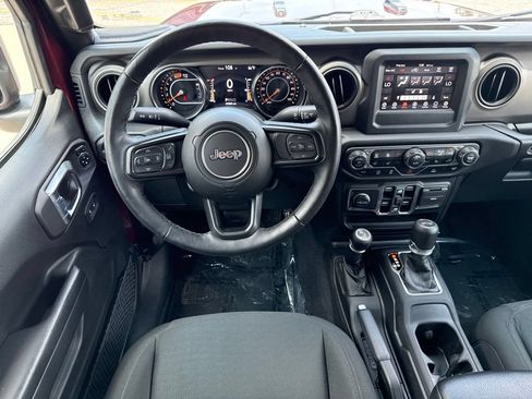 Used 2021 Jeep Wrangler Unlimited Sport AWD/4WD image 26