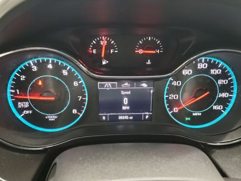 Used 2017 Chevrolet Cruze LT image 18