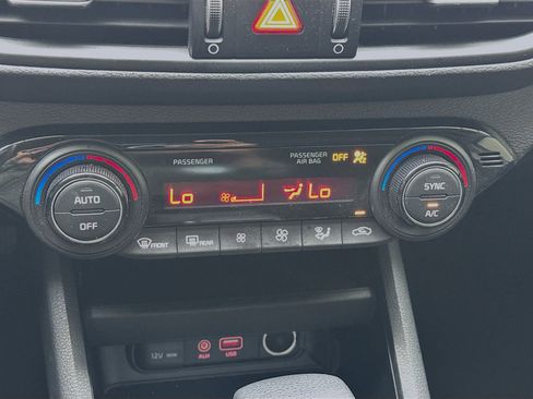 Used 2019 Kia Forte LXS image 12