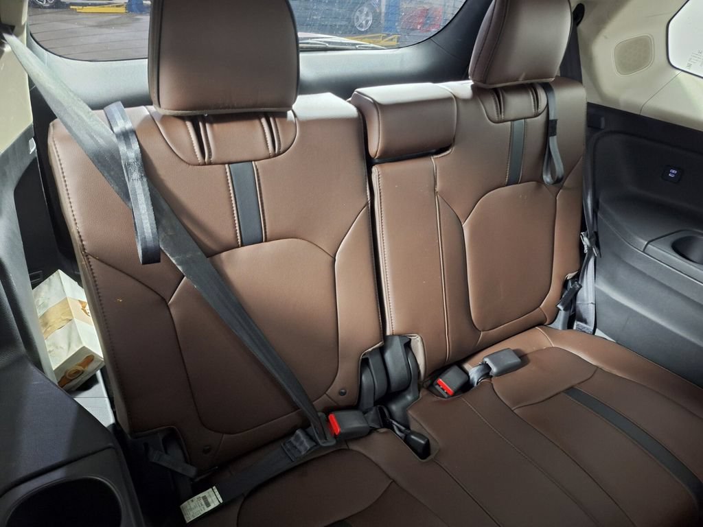 Used 2024 Honda Pilot Elite image 30