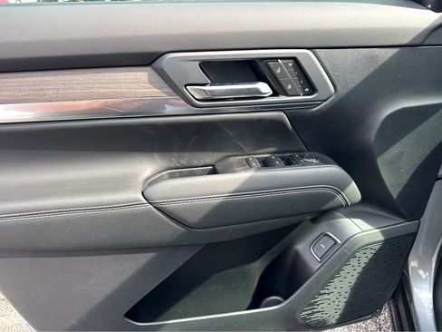 New 2026 GMC Terrain Denali w/ LPO, Floor Liner Package image 9