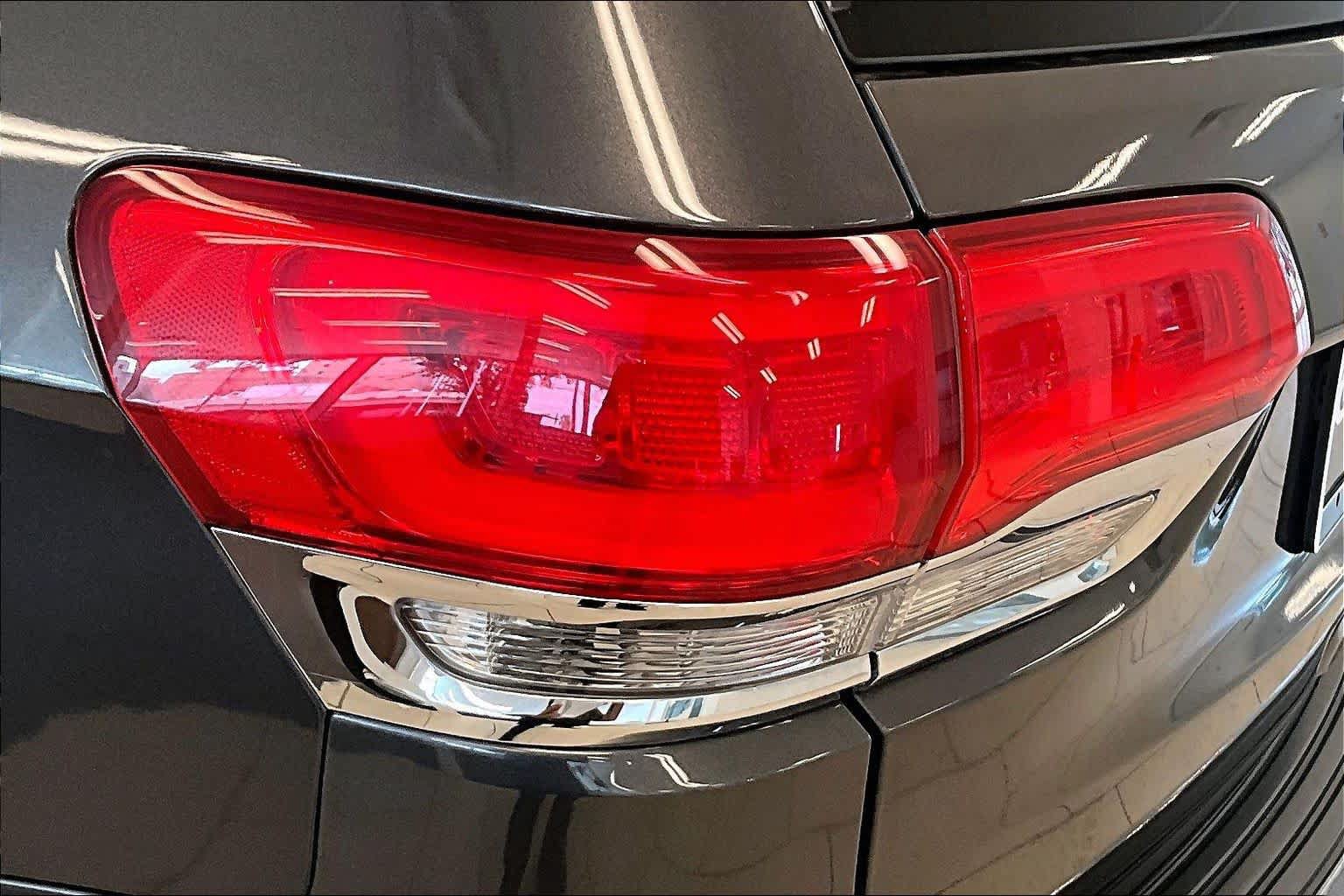 Used 2019 Jeep Grand Cherokee Limited w/ Luxury Group II RWD image 27