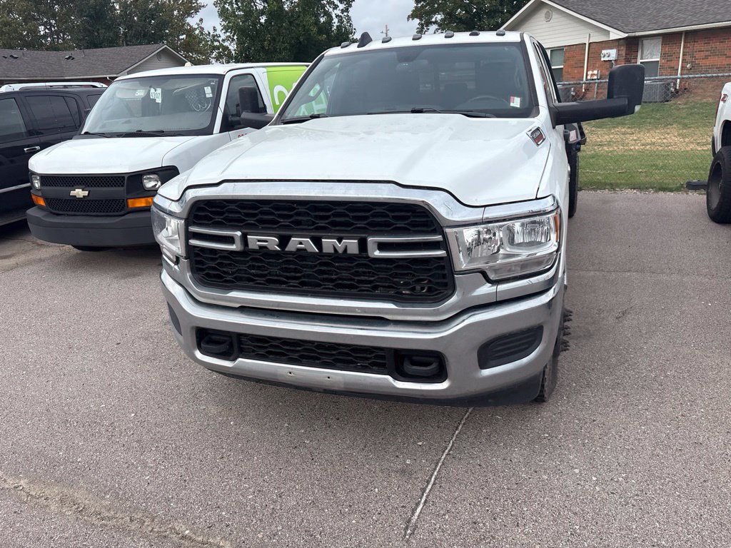 Used 2022 RAM 3500 Tradesman AWD/4WD image 3