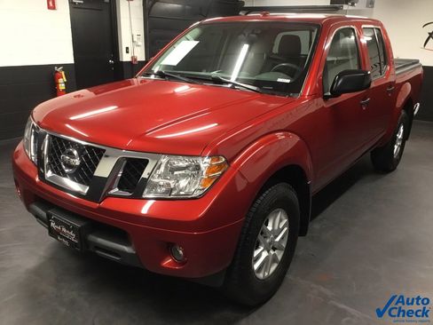 Used 2017 Nissan Frontier SV image 6