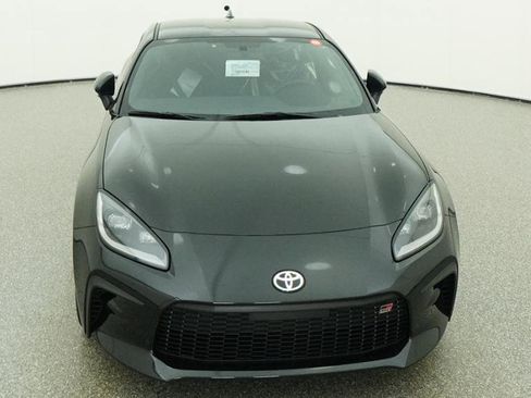 New 2026 Toyota GR86 Premium RWD image 2