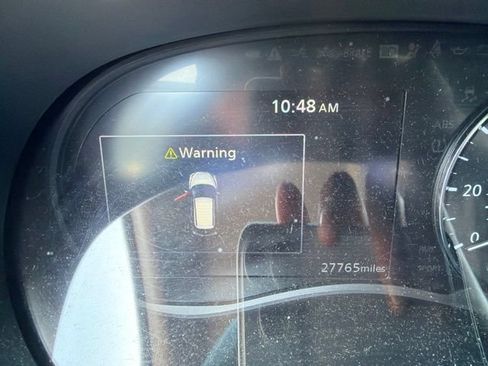 Used 2024 Nissan Kicks SV FWD image 1