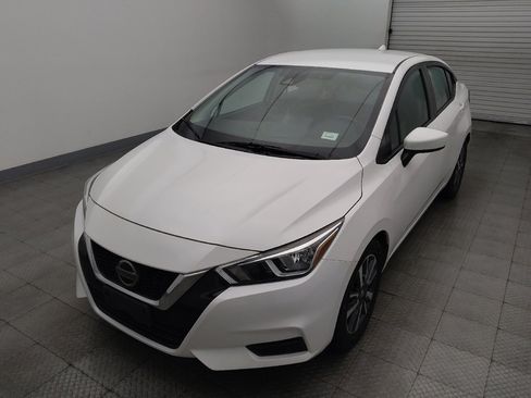 Used 2022 Nissan Versa SV FWD image 15