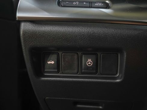 Used 2023 Nissan Maxima SL FWD image 22