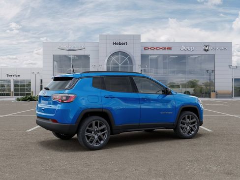New 2026 Jeep Compass Latitude AWD/4WD image 4