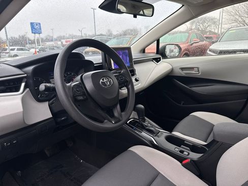 Used 2023 Toyota Corolla LE image 13
