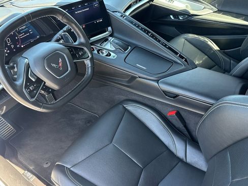 Used 2020 Chevrolet Corvette Stingray Coupe w/ Chrome Exterior Badge Package RWD image 11
