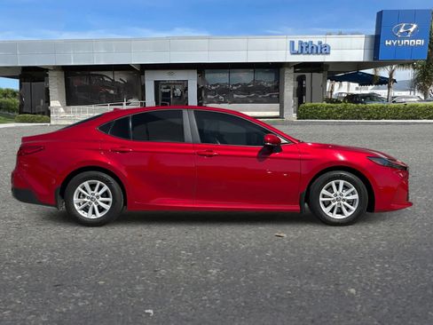 Used 2025 Toyota Camry LE FWD image 9