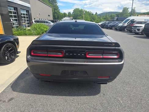 Used 2021 Dodge Challenger R/T Scat Pack RWD image 5