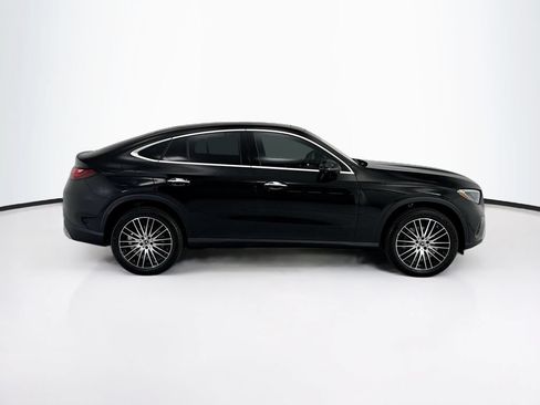 Certified 2025 Mercedes-Benz GLC 300 4MATIC image 4
