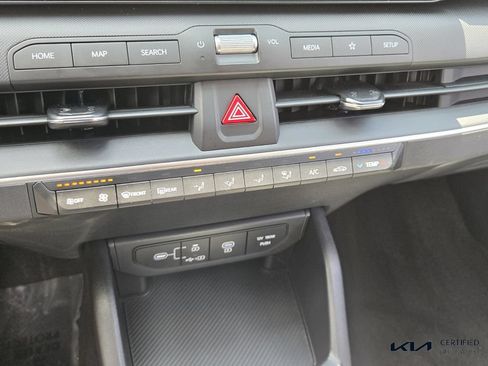 Certified 2025 Kia K4 FWD image 23