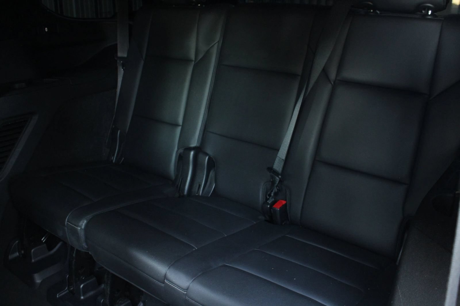 Used 2021 Cadillac Escalade Luxury AWD/4WD image 20