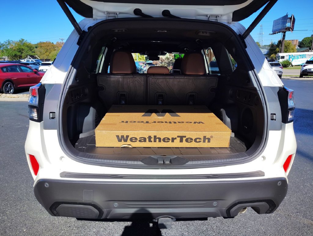 Certified 2025 Subaru Forester Touring AWD/4WD image 39