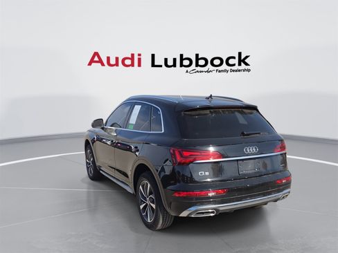 Certified 2024 Audi Q5 2.0T Premium w/ Convenience Package image 7