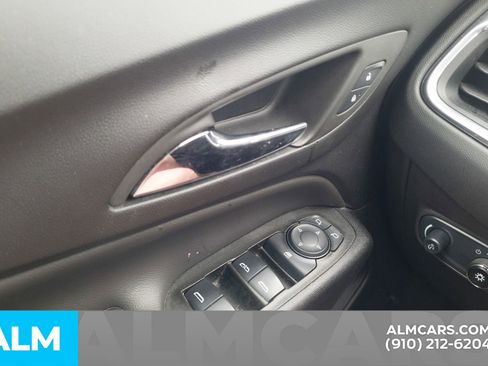 Used 2024 Chevrolet Equinox LT FWD image 37