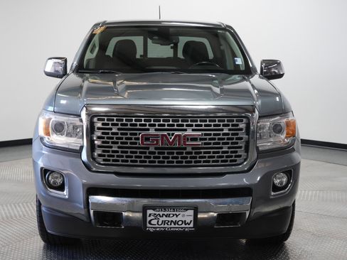 Used 2019 GMC Canyon Denali image 2