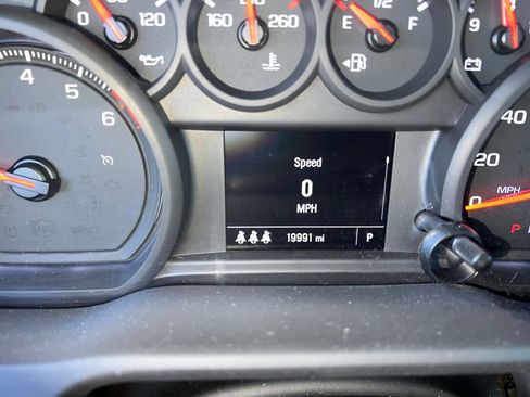 Used 2024 Chevrolet Silverado 1500 Custom RWD image 28