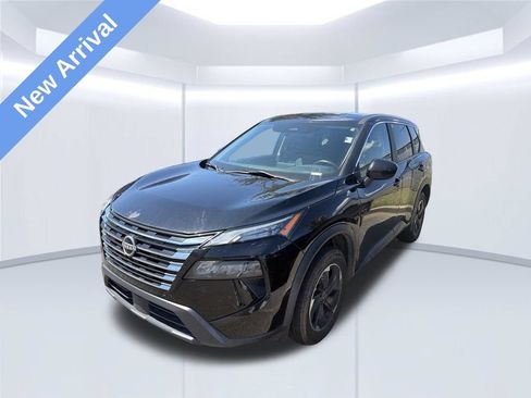 Used 2024 Nissan Rogue SV AWD/4WD image 1