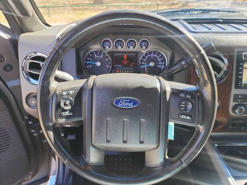 Used 2011 Ford F250 Lariat w/ Lariat Interior Pkg image 21