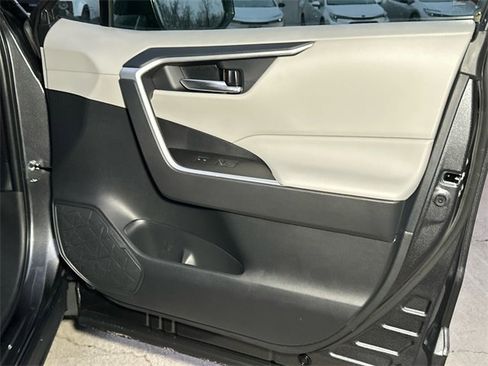 New 2025 Toyota RAV4 XLE image 13