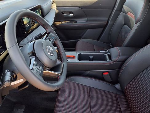 New 2026 Nissan Kicks SR w/ Cold Weather Package image 14