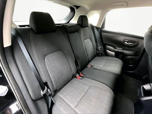 Used 2025 Honda HR-V LX image 27