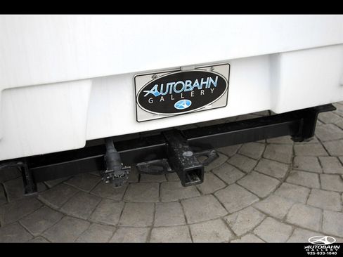 Used 2022 Ford E-450 and Econoline 450 Super Duty w/ Motorhome Prep Package image 11